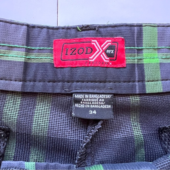 IZOD PFX Plaid Shorts - Picture 3 of 6